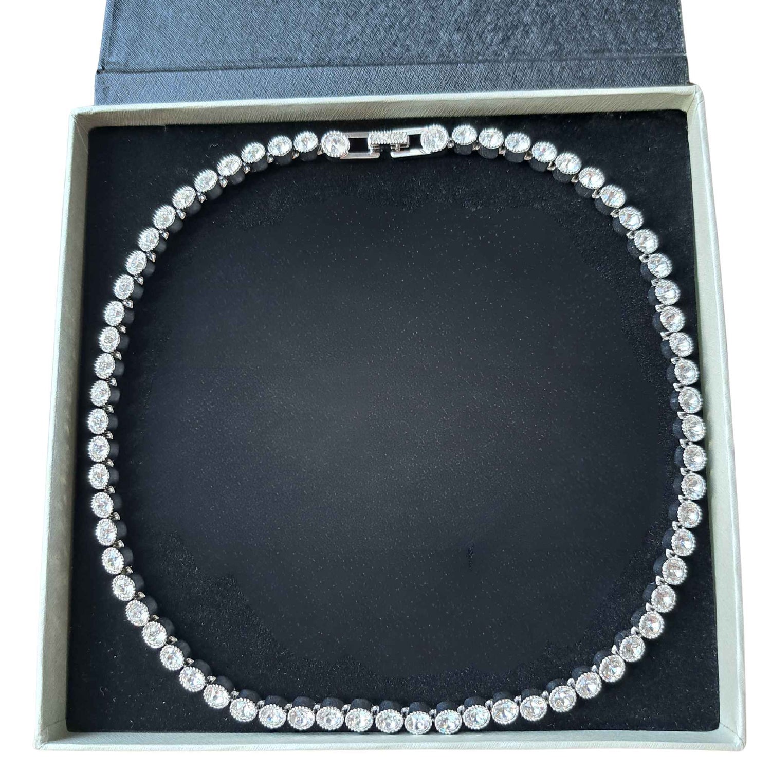 Crystal Tennis - Necklace on a white background (photo 4)