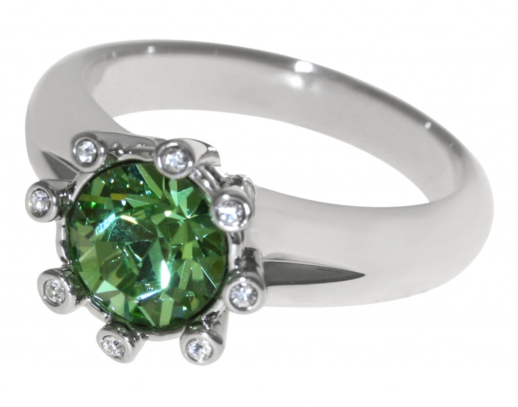 Eight-Star Emerald Crystal Ring