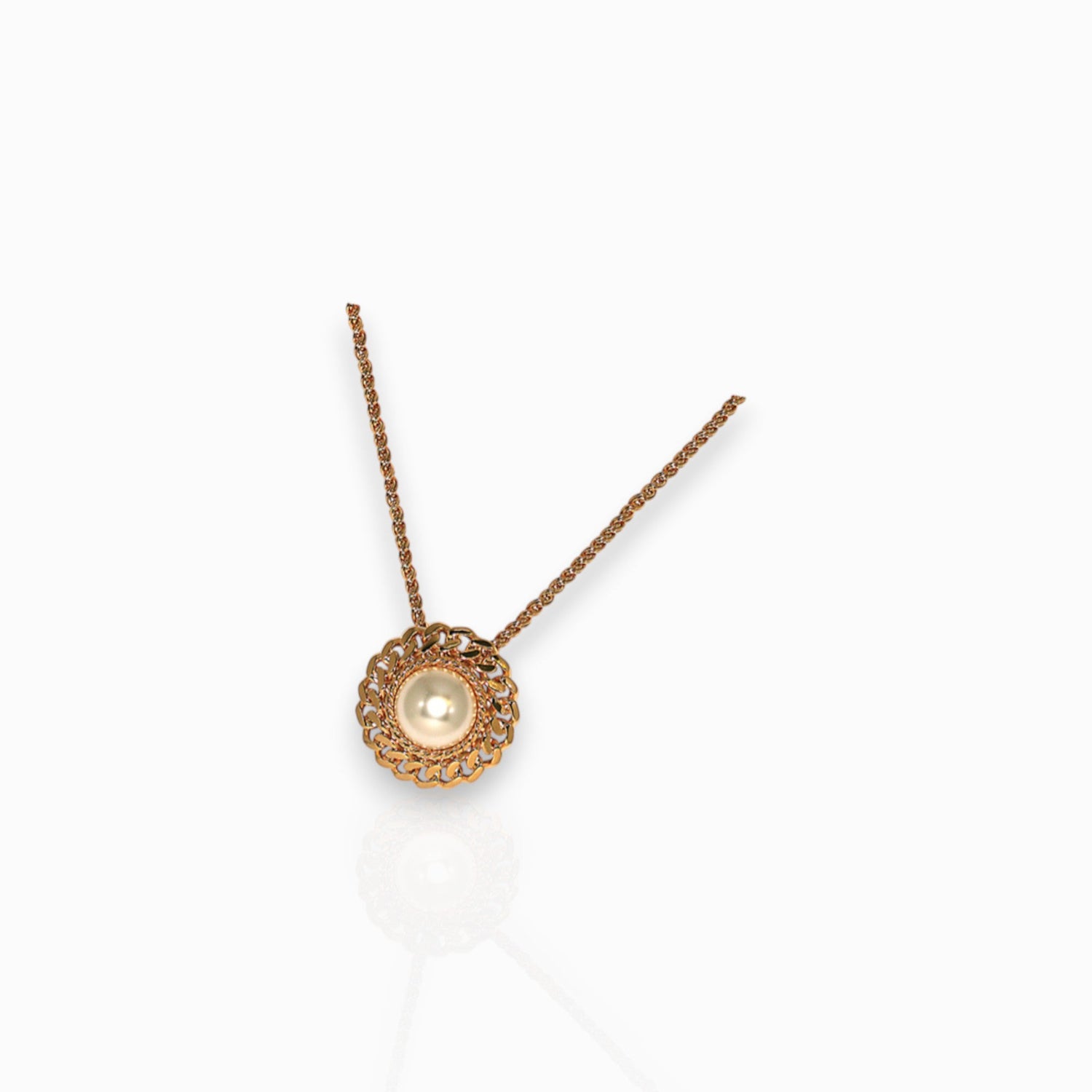 Rope and Faux Pearl - Pendant on a white background.