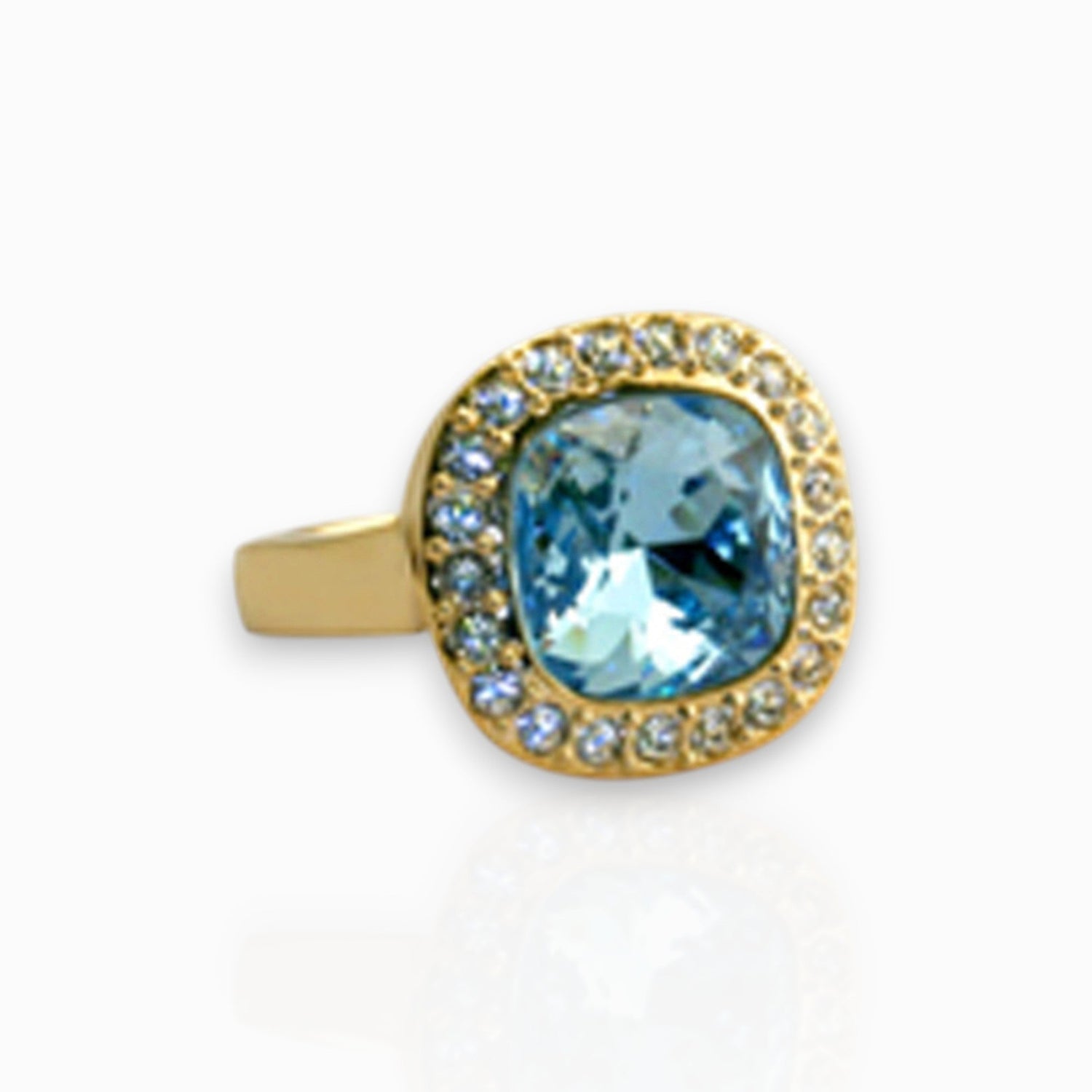 English Blue Crystal - Ring on a white background.