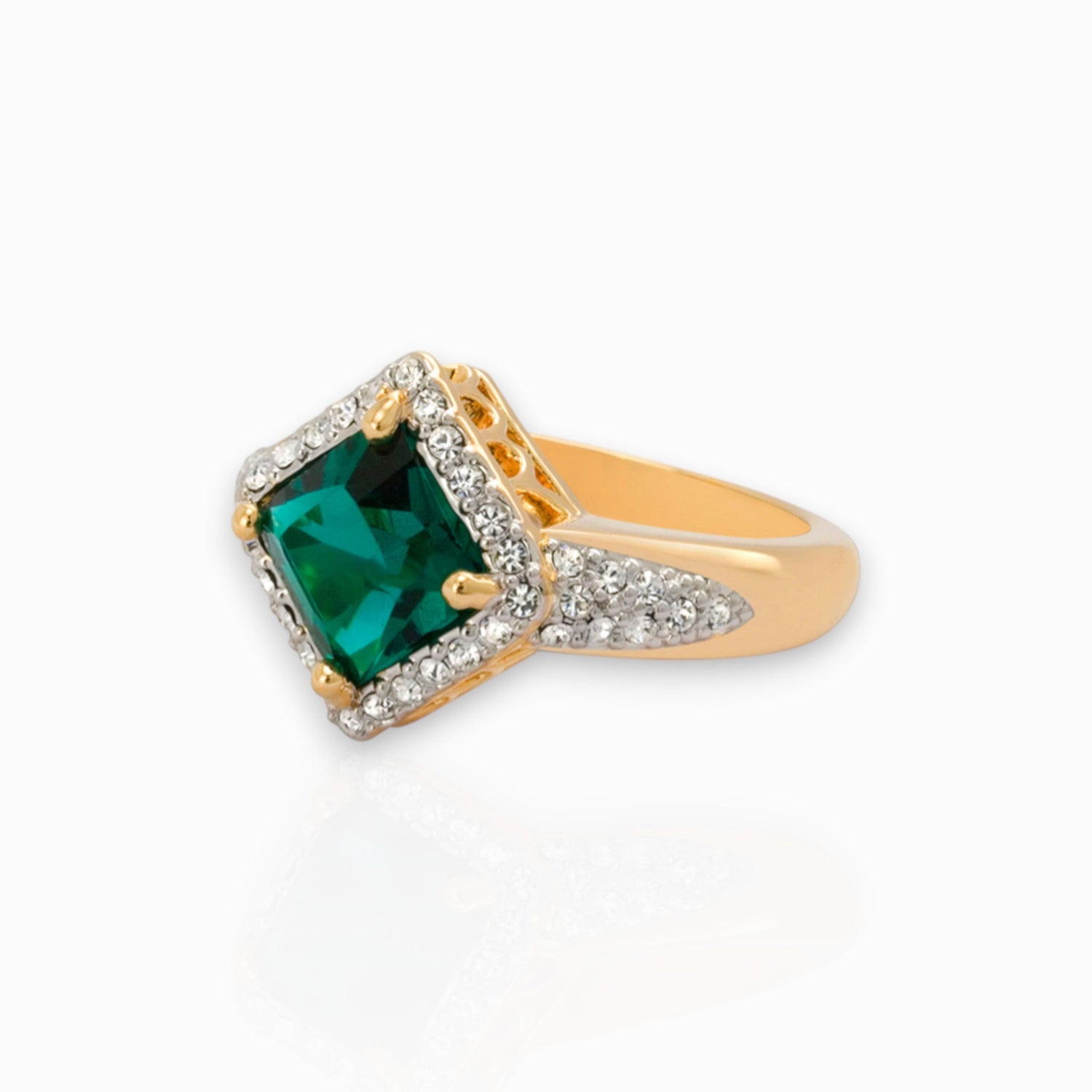 Townshend Emerald Crystal - Ring on a white background.
