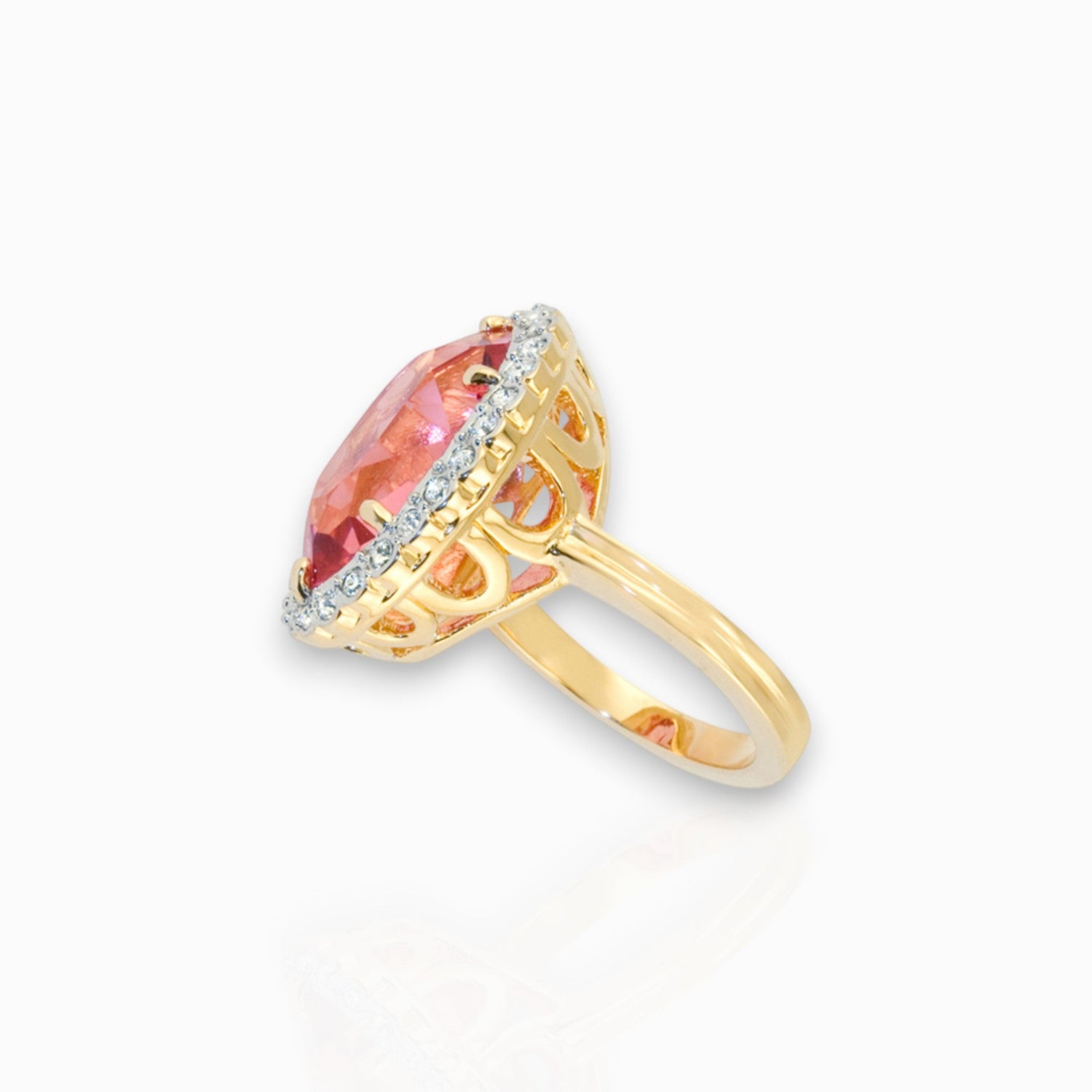Townshend Rose Pink - Ring on a white background.