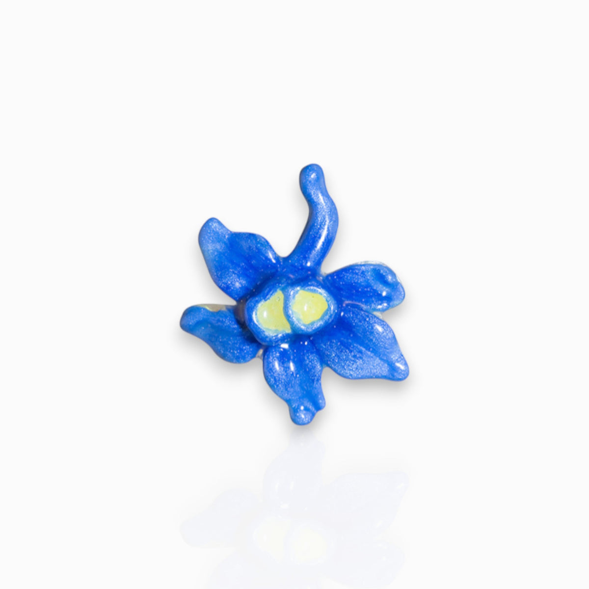 July Larkspur Small - Brooch on a white background.