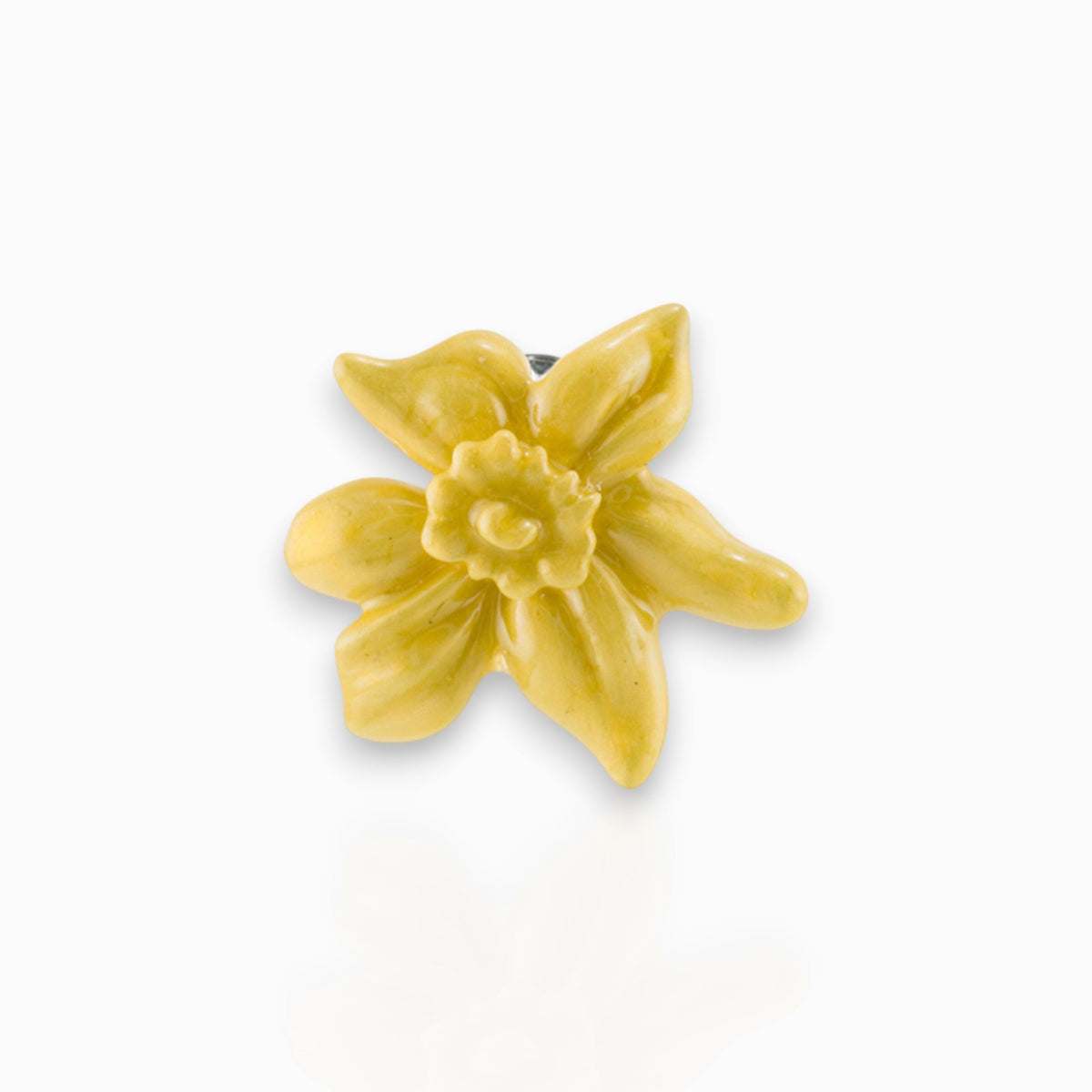 March Daffodil Small - Brooch on a white background.