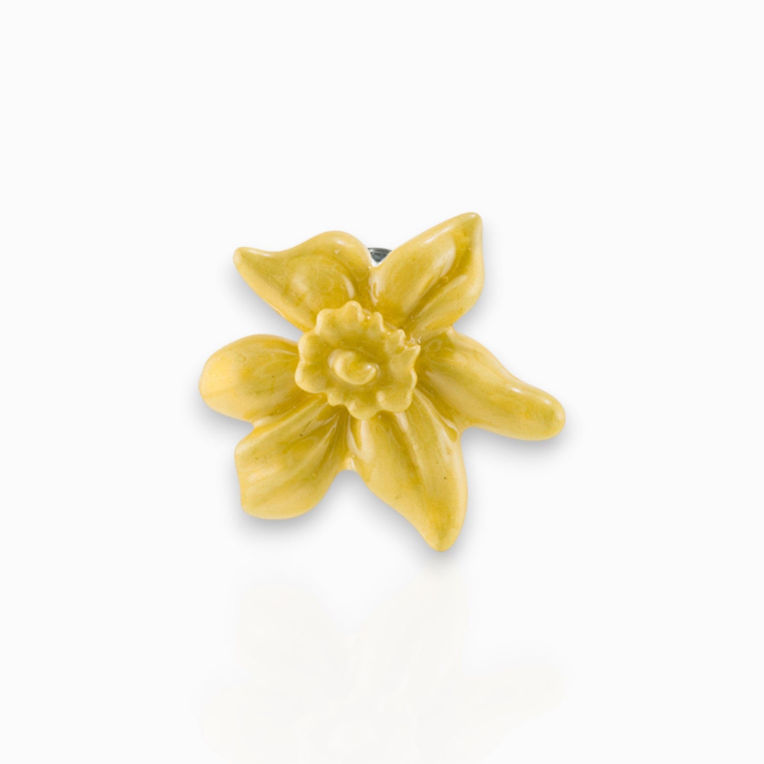 March Daffodil Small - Brooch on a white background.