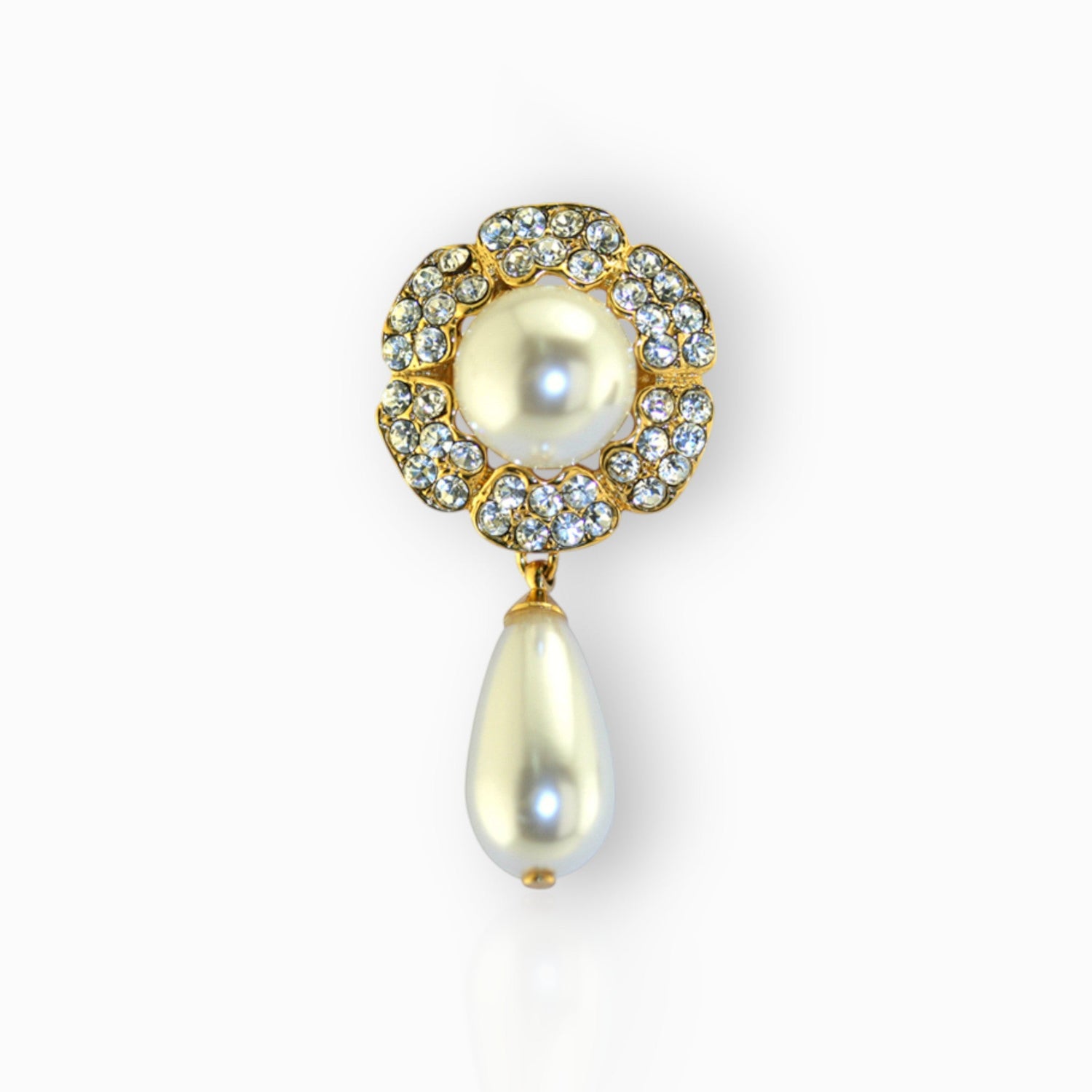 The Duchess of Cambridge's - Brooch on a white background.