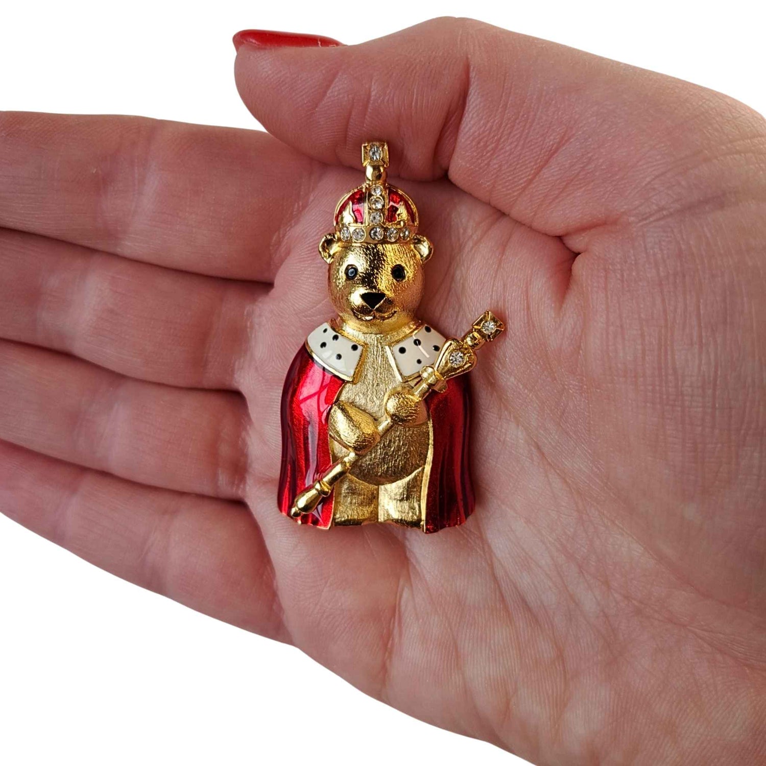 King Teddy Bear - Brooch on a white background (photo 2)