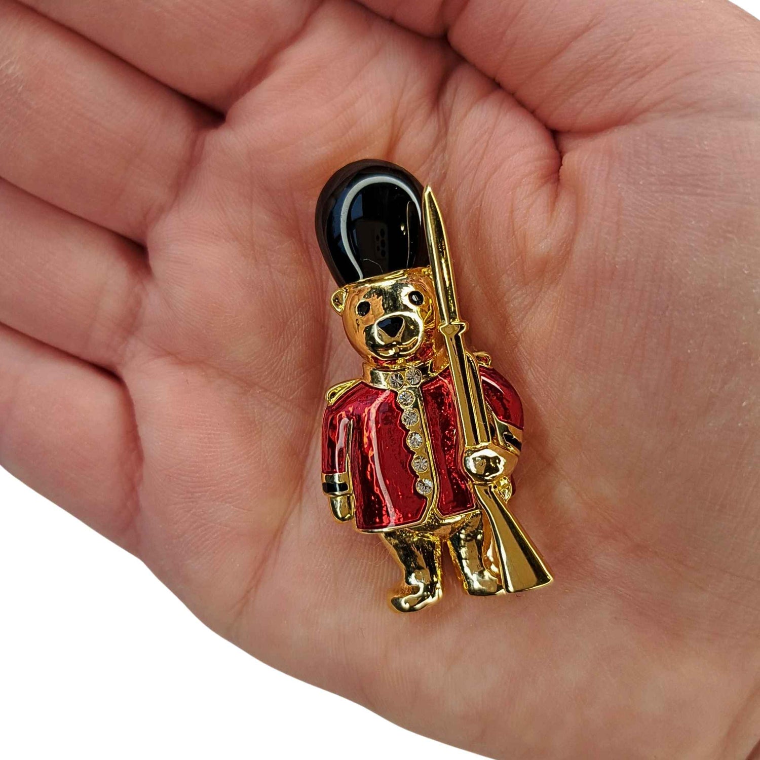 Guardsman Teddy Bear - Brooch on a white background (photo 2)