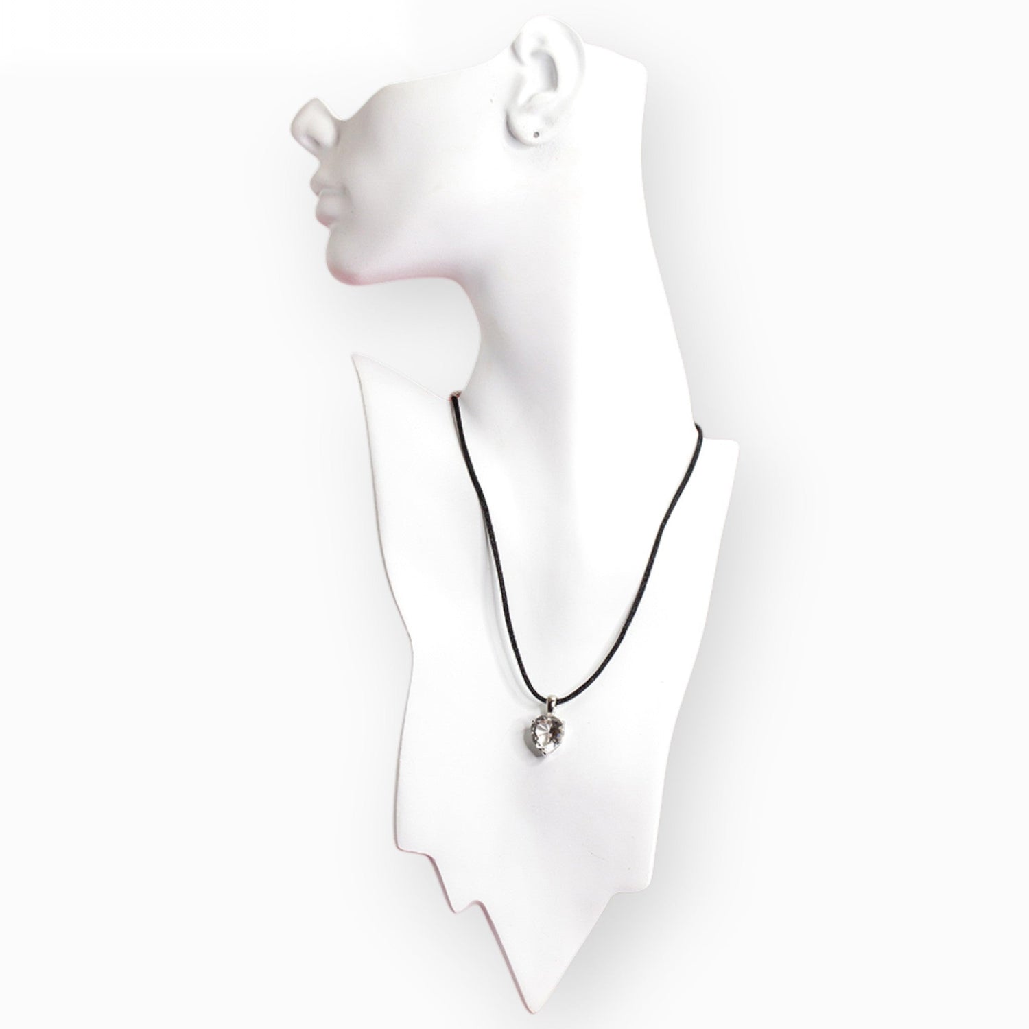 Crystal Heart - Necklace on a white background (photo 2)