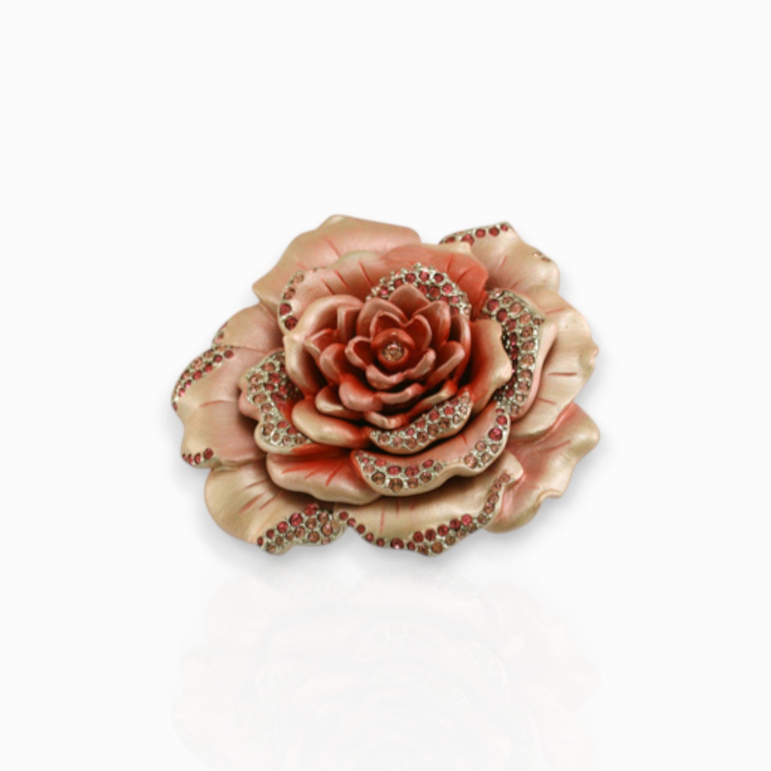 Rose Large - Brooch on a white background.