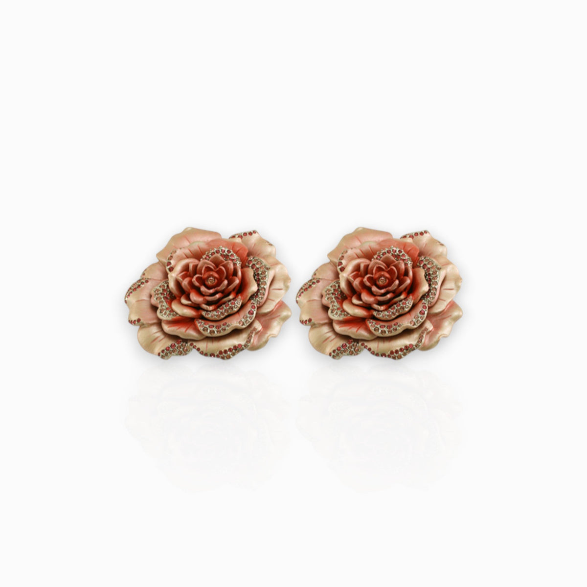 Rose Large - Earrings on a white background.