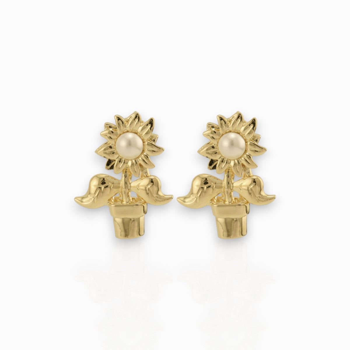 Flower Pot - Earrings on a white background.