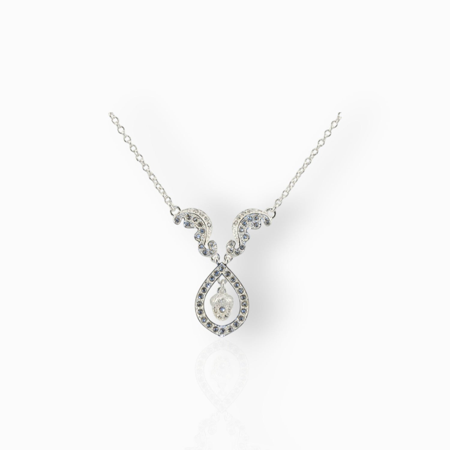 Princess Kate Acorn - Necklace on a white background.
