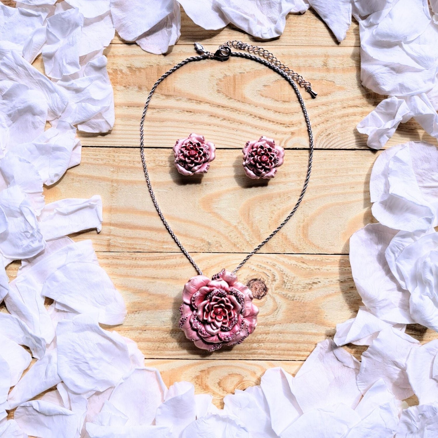Rose Pendant (Large)